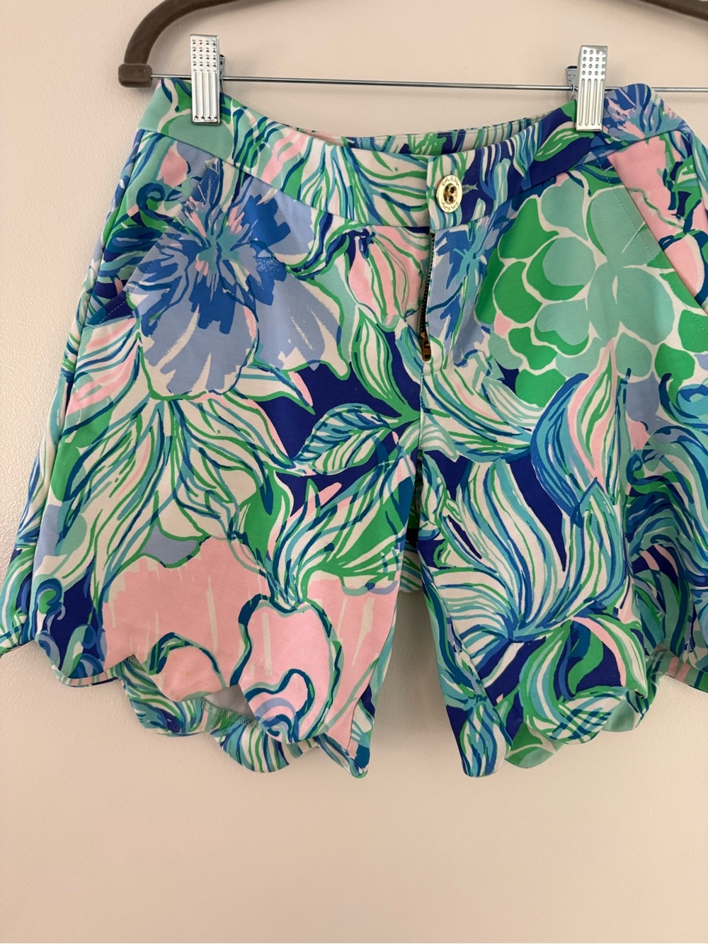 Lilly Pulitzer Pastel Multi Floral Scallop-Hem Shorts